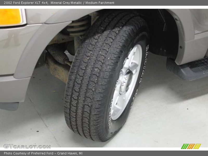 Mineral Grey Metallic / Medium Parchment 2002 Ford Explorer XLT 4x4