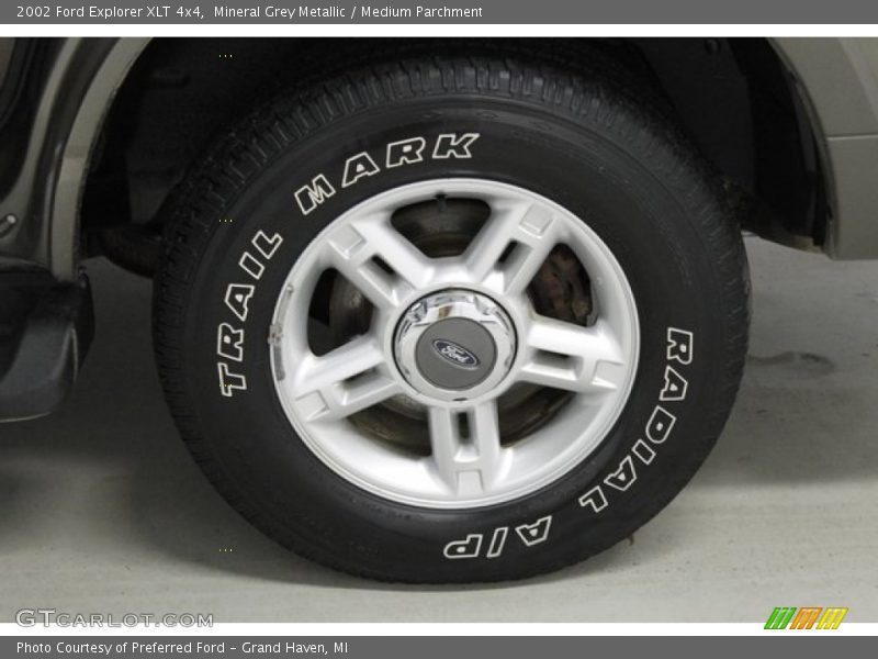 Mineral Grey Metallic / Medium Parchment 2002 Ford Explorer XLT 4x4