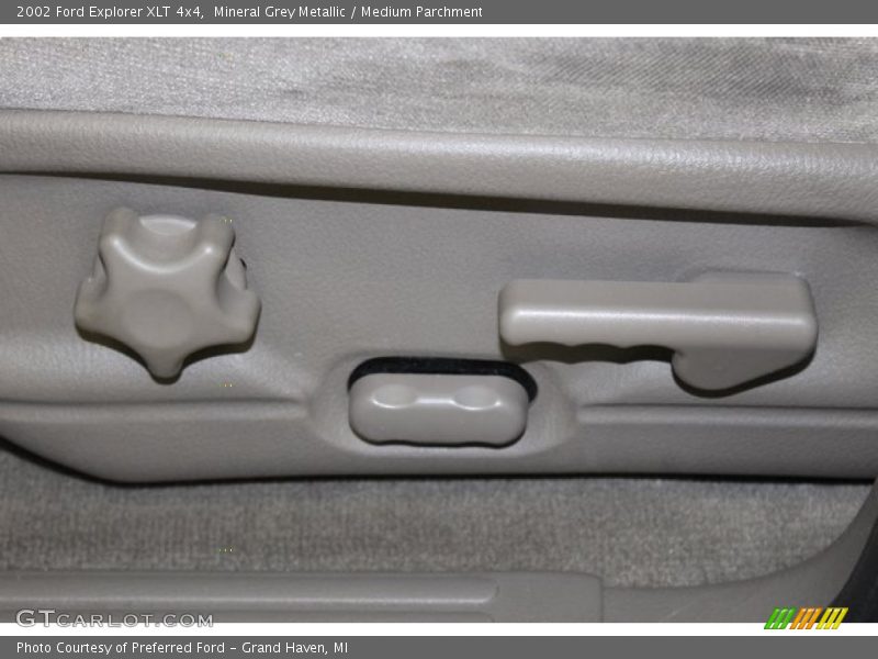 Mineral Grey Metallic / Medium Parchment 2002 Ford Explorer XLT 4x4