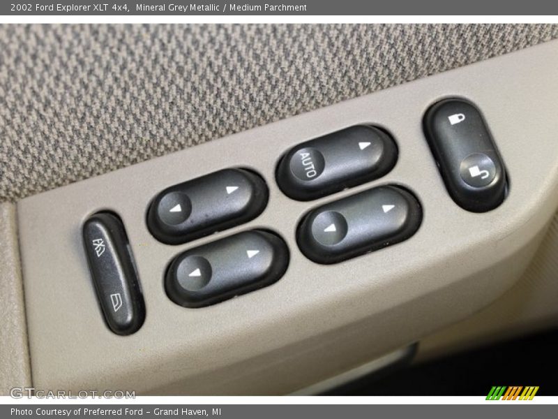 Mineral Grey Metallic / Medium Parchment 2002 Ford Explorer XLT 4x4