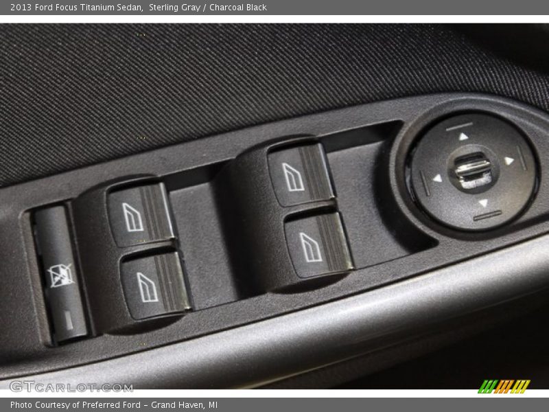 Sterling Gray / Charcoal Black 2013 Ford Focus Titanium Sedan