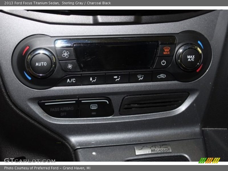 Sterling Gray / Charcoal Black 2013 Ford Focus Titanium Sedan