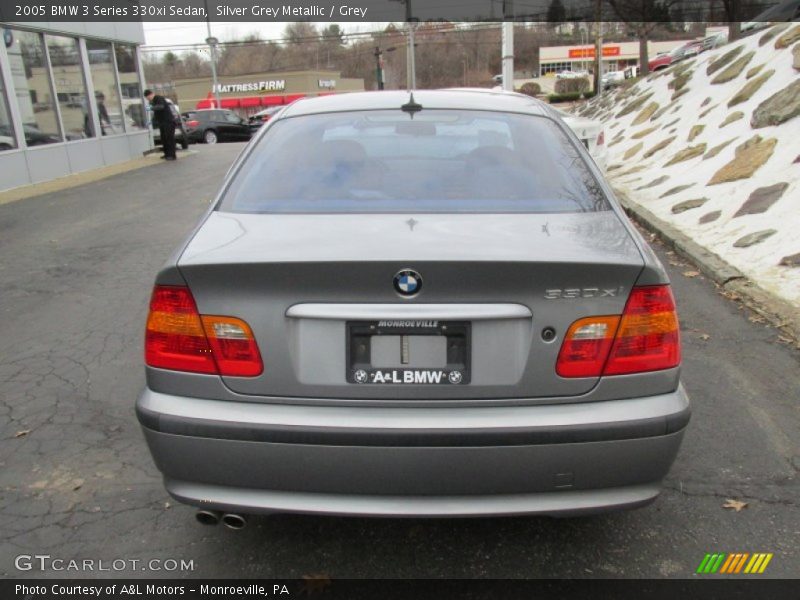 Silver Grey Metallic / Grey 2005 BMW 3 Series 330xi Sedan