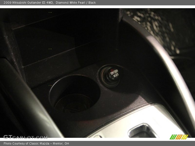 Diamond White Pearl / Black 2009 Mitsubishi Outlander ES 4WD
