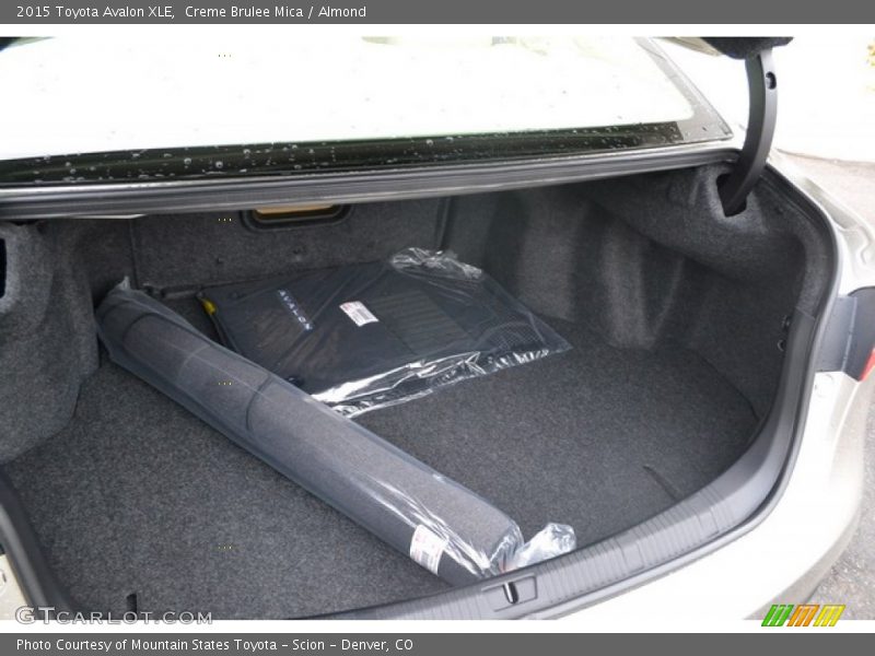 Creme Brulee Mica / Almond 2015 Toyota Avalon XLE