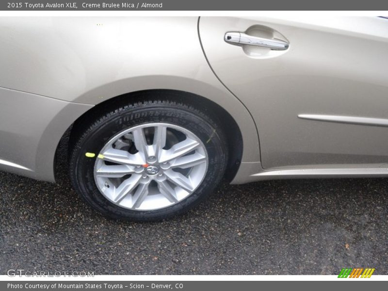 Creme Brulee Mica / Almond 2015 Toyota Avalon XLE