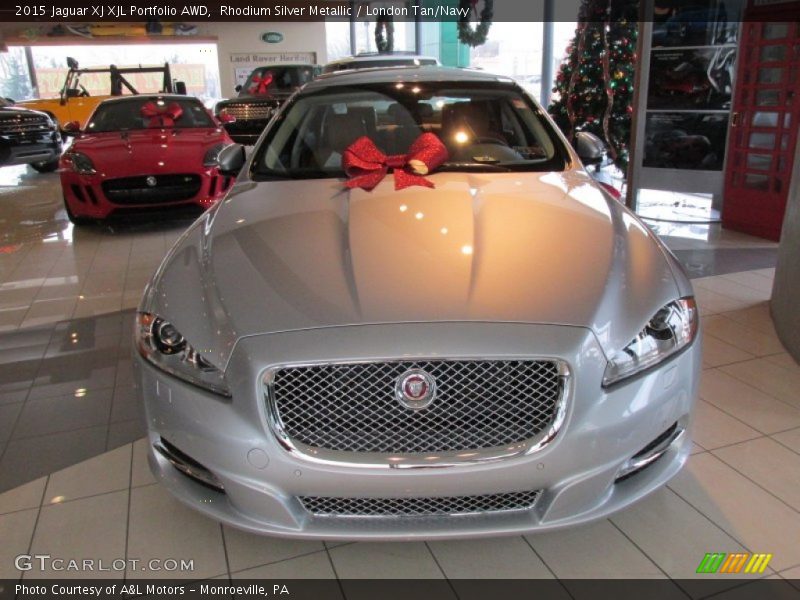 Rhodium Silver Metallic / London Tan/Navy 2015 Jaguar XJ XJL Portfolio AWD