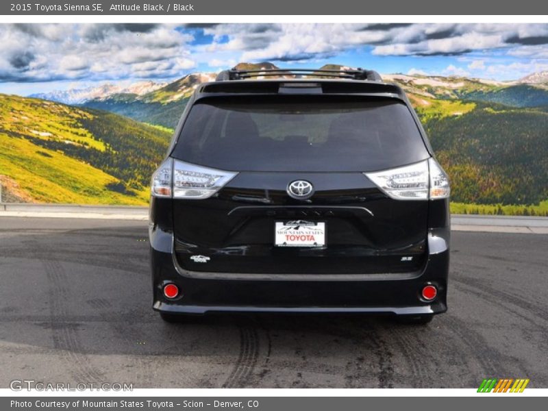 Attitude Black / Black 2015 Toyota Sienna SE