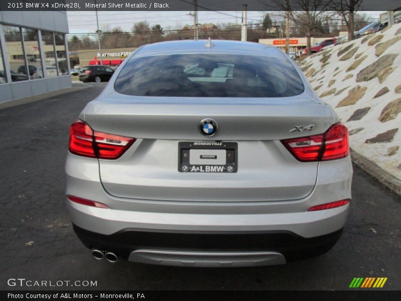 Mineral Silver Metallic / Black 2015 BMW X4 xDrive28i