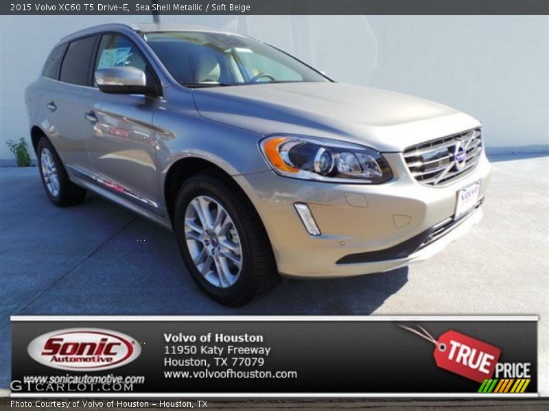 Sea Shell Metallic / Soft Beige 2015 Volvo XC60 T5 Drive-E