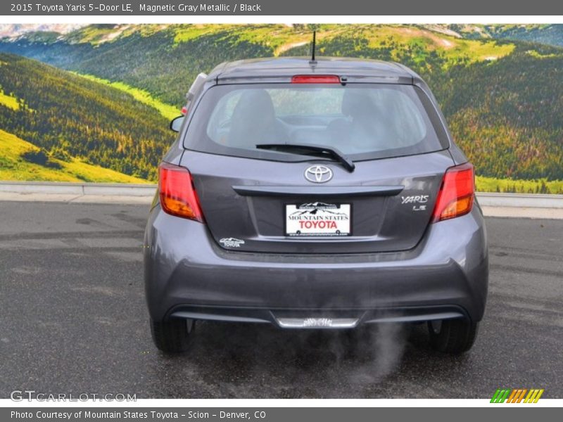 Magnetic Gray Metallic / Black 2015 Toyota Yaris 5-Door LE