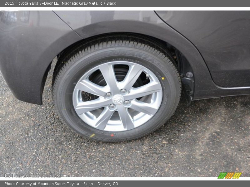 Magnetic Gray Metallic / Black 2015 Toyota Yaris 5-Door LE
