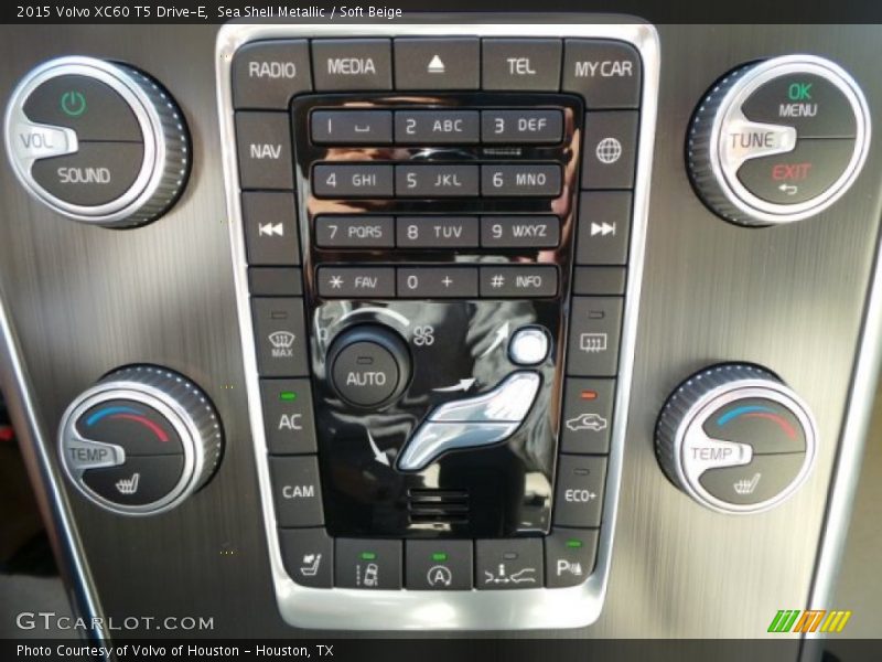 Sea Shell Metallic / Soft Beige 2015 Volvo XC60 T5 Drive-E