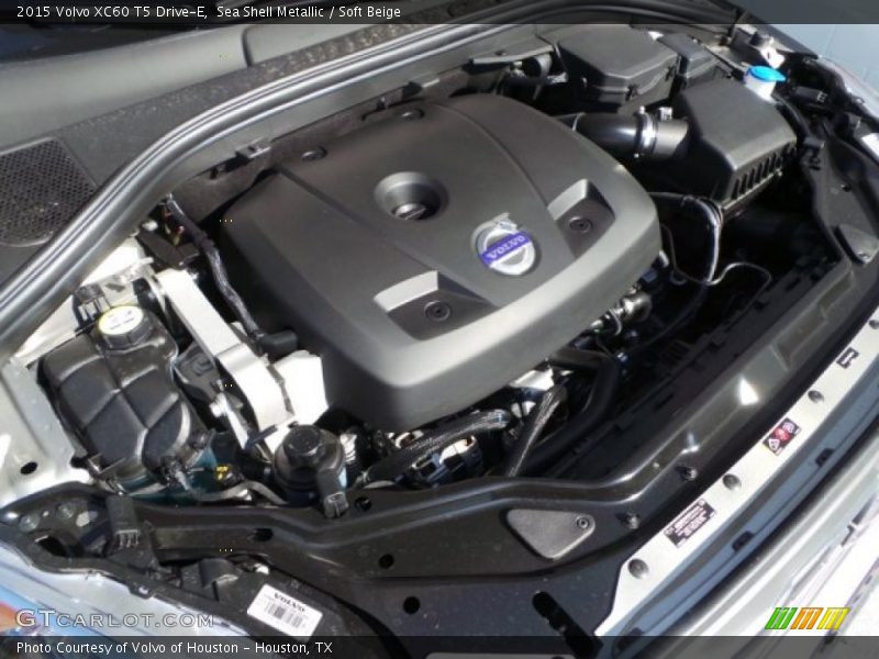Sea Shell Metallic / Soft Beige 2015 Volvo XC60 T5 Drive-E