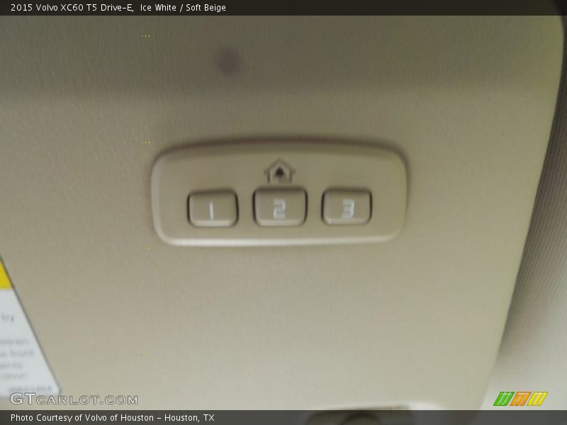 Ice White / Soft Beige 2015 Volvo XC60 T5 Drive-E