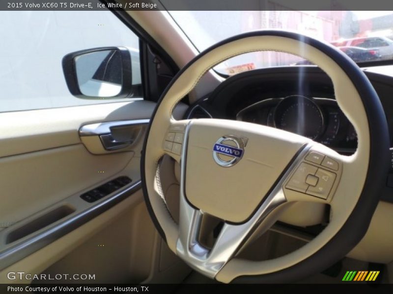 Ice White / Soft Beige 2015 Volvo XC60 T5 Drive-E