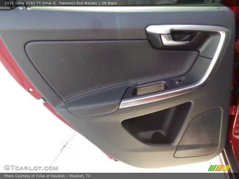 Flamenco Red Metallic / Off Black 2015 Volvo XC60 T5 Drive-E