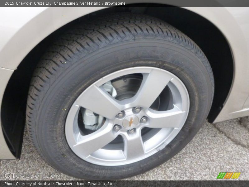 Champagne Silver Metallic / Brownstone 2015 Chevrolet Cruze LT