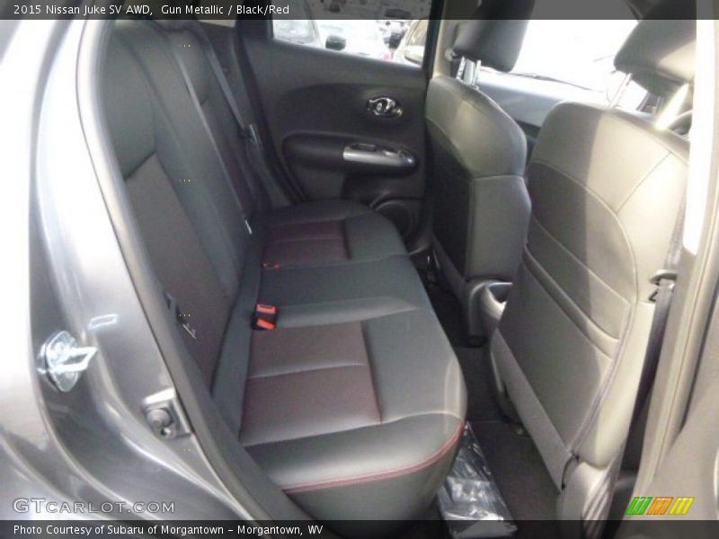 Gun Metallic / Black/Red 2015 Nissan Juke SV AWD