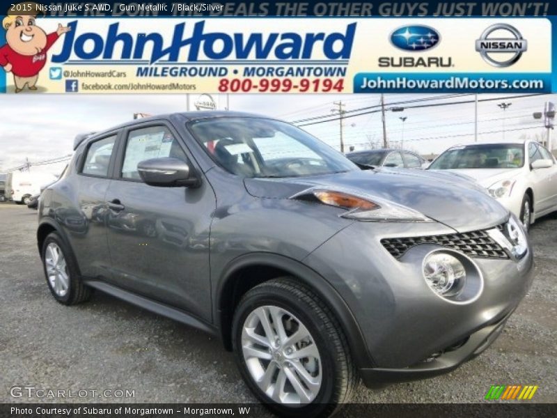 Gun Metallic / Black/Silver 2015 Nissan Juke S AWD
