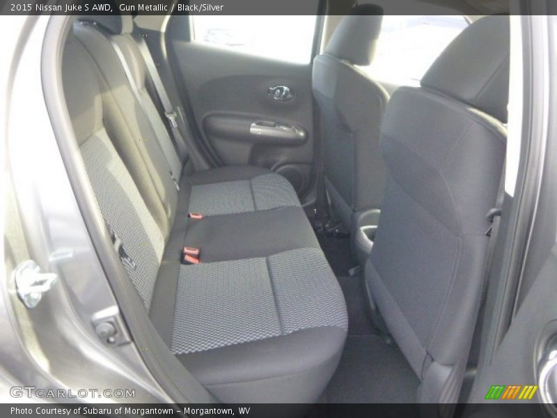 Gun Metallic / Black/Silver 2015 Nissan Juke S AWD