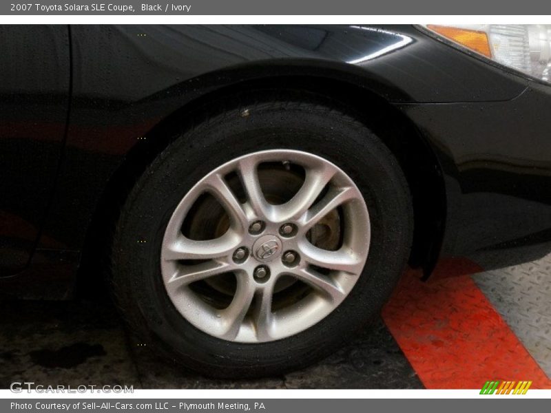 Black / Ivory 2007 Toyota Solara SLE Coupe