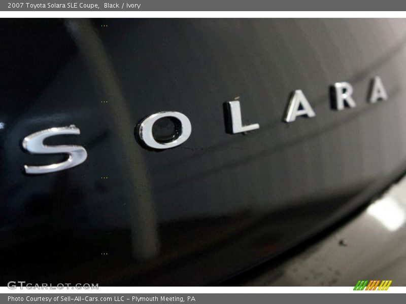 Black / Ivory 2007 Toyota Solara SLE Coupe