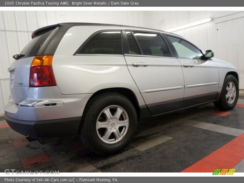 Bright Silver Metallic / Dark Slate Gray 2005 Chrysler Pacifica Touring AWD
