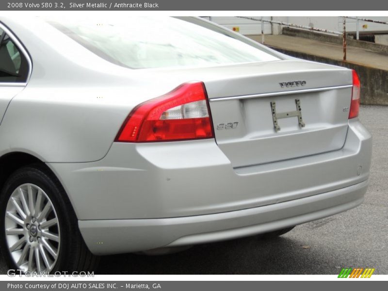 Silver Metallic / Anthracite Black 2008 Volvo S80 3.2