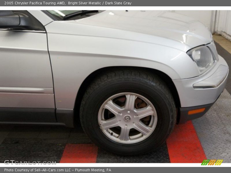 Bright Silver Metallic / Dark Slate Gray 2005 Chrysler Pacifica Touring AWD