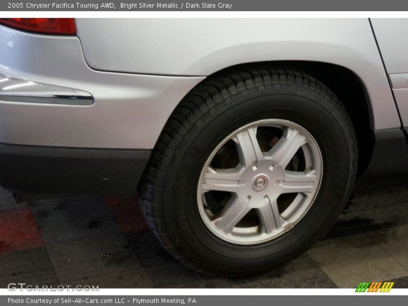 Bright Silver Metallic / Dark Slate Gray 2005 Chrysler Pacifica Touring AWD