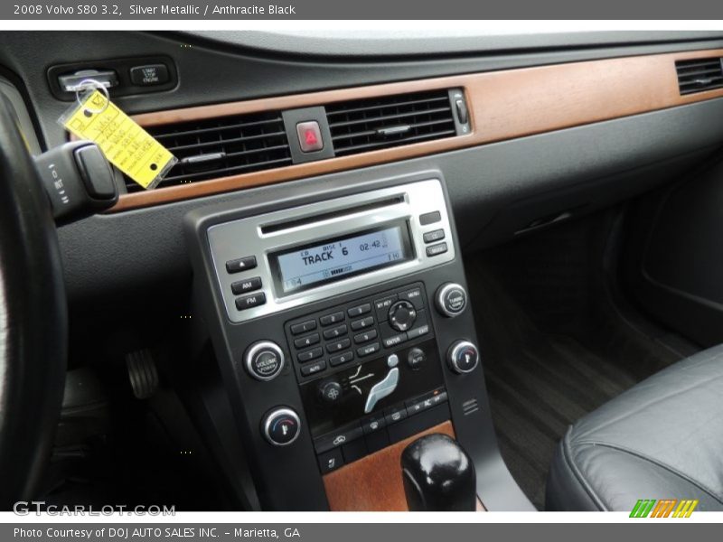 Silver Metallic / Anthracite Black 2008 Volvo S80 3.2