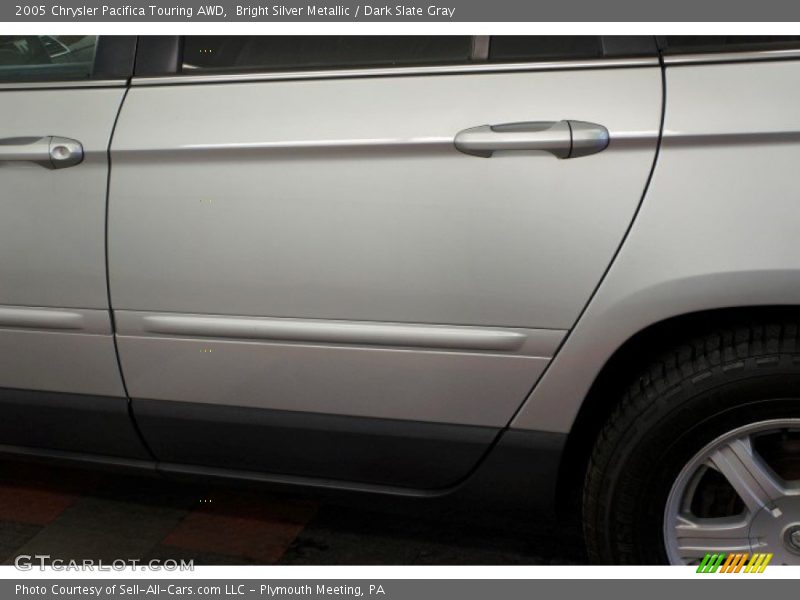 Bright Silver Metallic / Dark Slate Gray 2005 Chrysler Pacifica Touring AWD