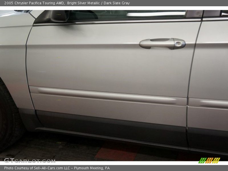 Bright Silver Metallic / Dark Slate Gray 2005 Chrysler Pacifica Touring AWD