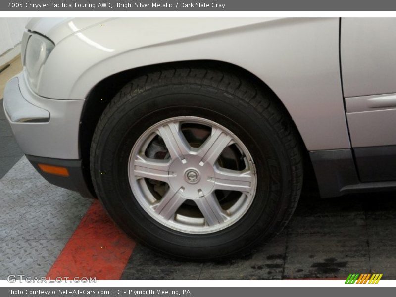 Bright Silver Metallic / Dark Slate Gray 2005 Chrysler Pacifica Touring AWD