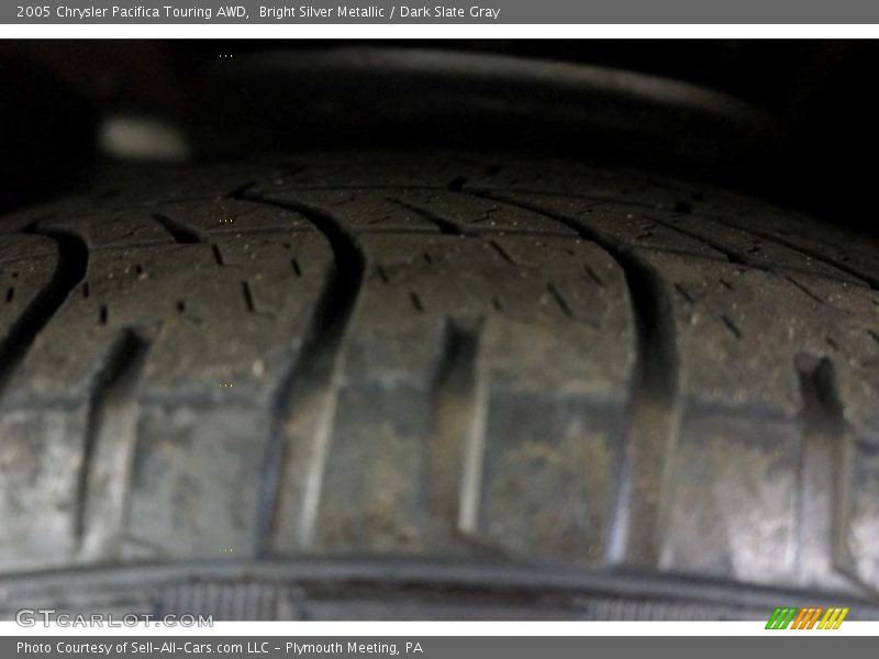 Bright Silver Metallic / Dark Slate Gray 2005 Chrysler Pacifica Touring AWD