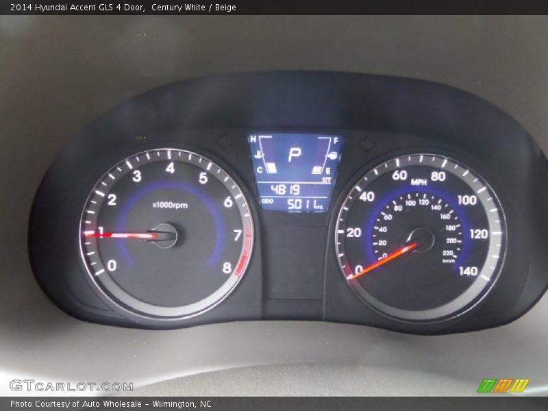 Century White / Beige 2014 Hyundai Accent GLS 4 Door