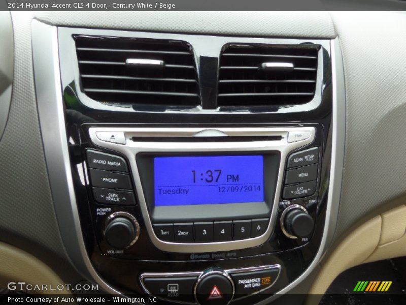 Century White / Beige 2014 Hyundai Accent GLS 4 Door