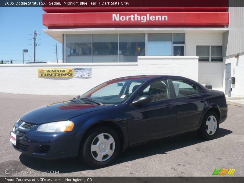 Midnight Blue Pearl / Dark Slate Gray 2005 Dodge Stratus SXT Sedan