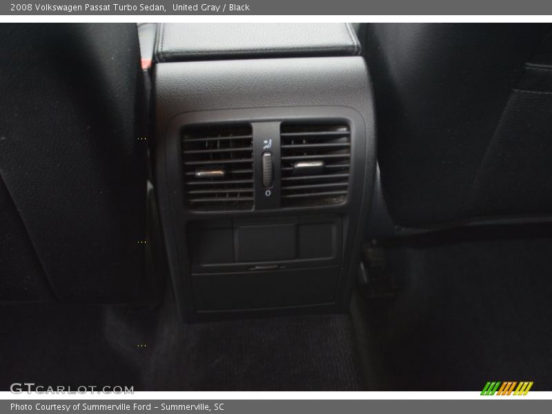 United Gray / Black 2008 Volkswagen Passat Turbo Sedan