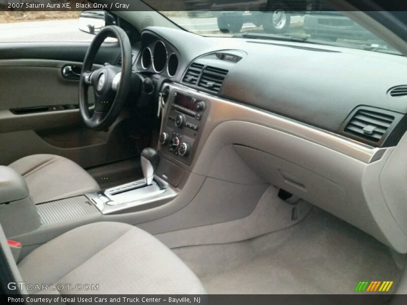 Black Onyx / Gray 2007 Saturn Aura XE