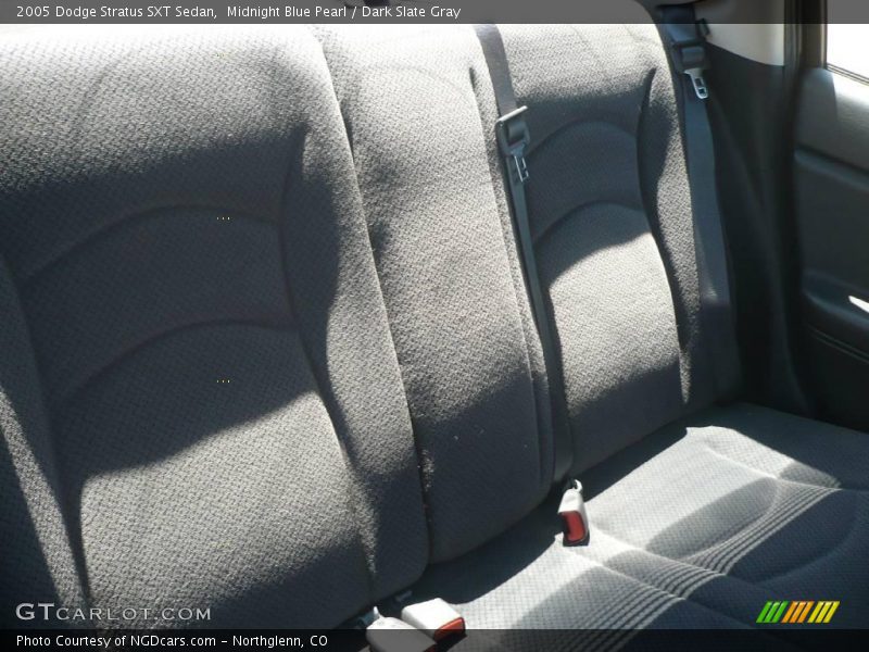 Midnight Blue Pearl / Dark Slate Gray 2005 Dodge Stratus SXT Sedan