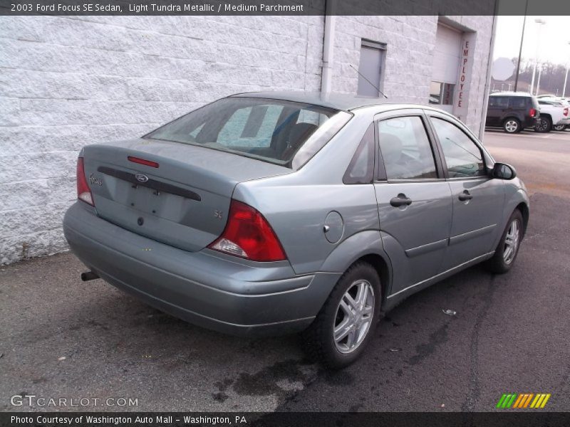 Light Tundra Metallic / Medium Parchment 2003 Ford Focus SE Sedan