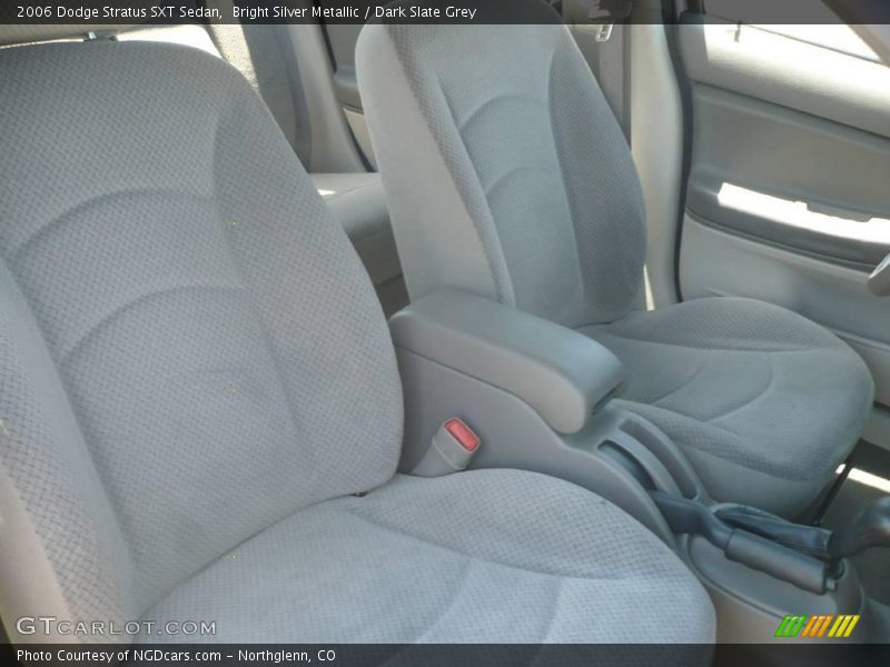 Bright Silver Metallic / Dark Slate Grey 2006 Dodge Stratus SXT Sedan