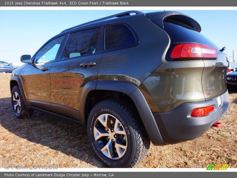  2015 Cherokee Trailhawk 4x4 ECO Green Pearl