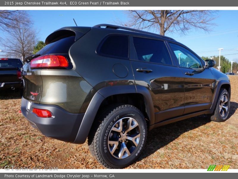 2015 Cherokee Trailhawk 4x4 ECO Green Pearl
