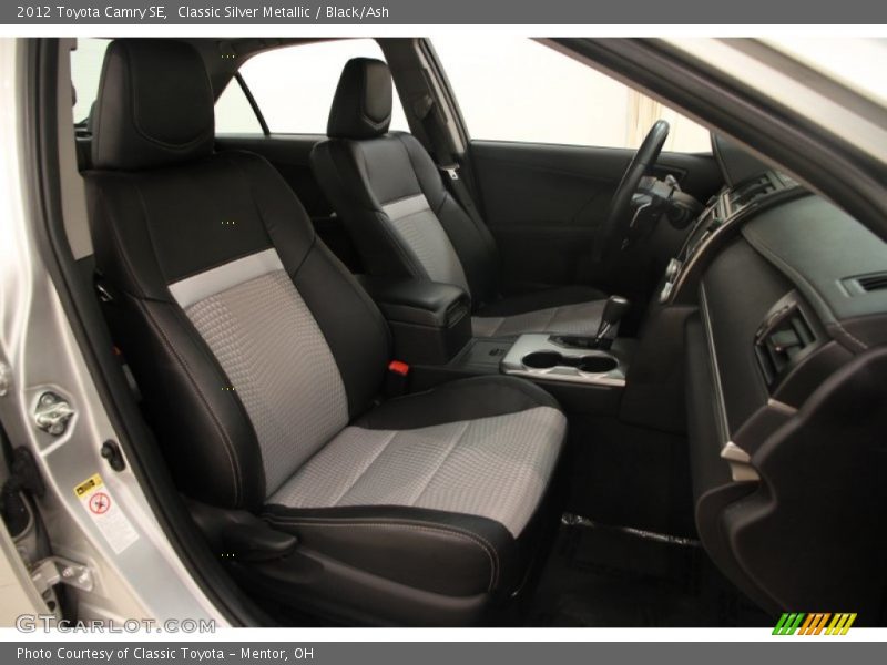 Classic Silver Metallic / Black/Ash 2012 Toyota Camry SE