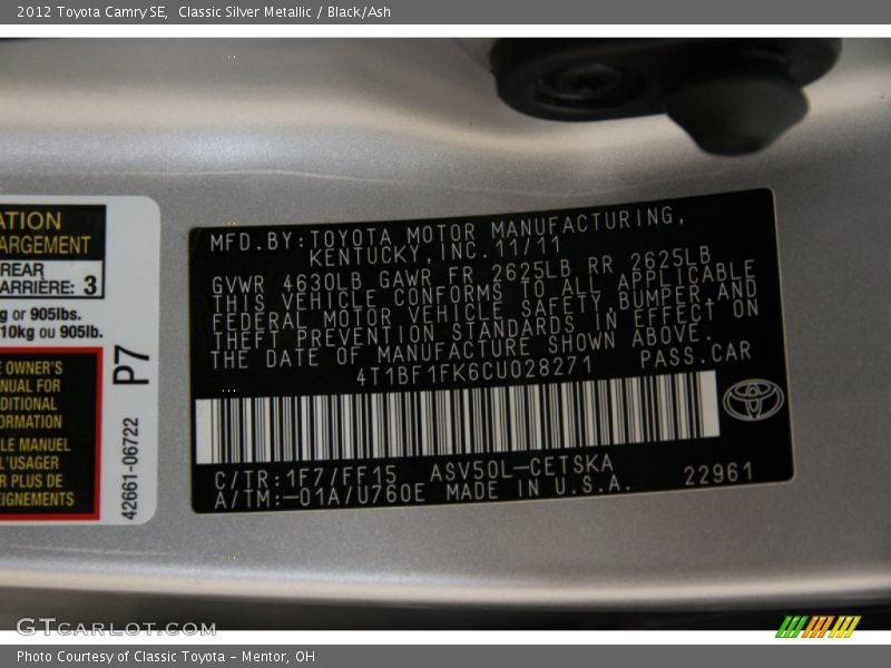 Classic Silver Metallic / Black/Ash 2012 Toyota Camry SE