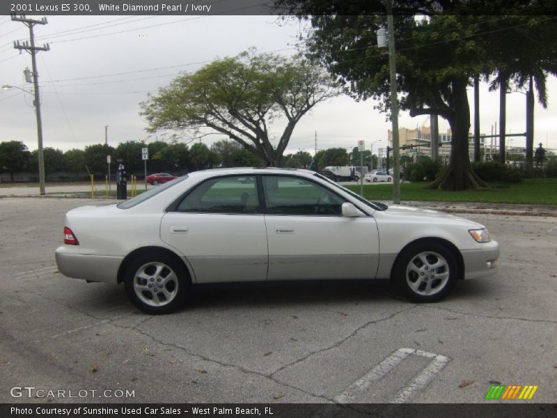 White Diamond Pearl / Ivory 2001 Lexus ES 300