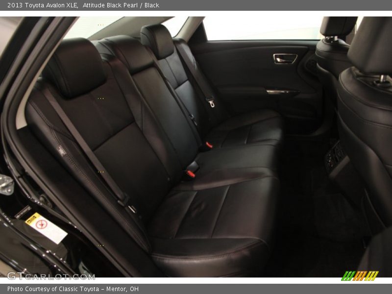 Attitude Black Pearl / Black 2013 Toyota Avalon XLE